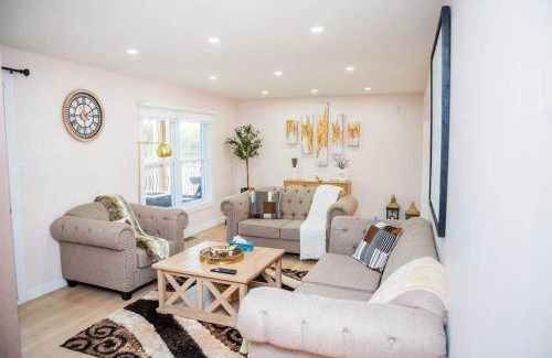 Wasaga Beach Villa | 186 m² Villa ∙ 5 bedrooms ∙ 10 guests