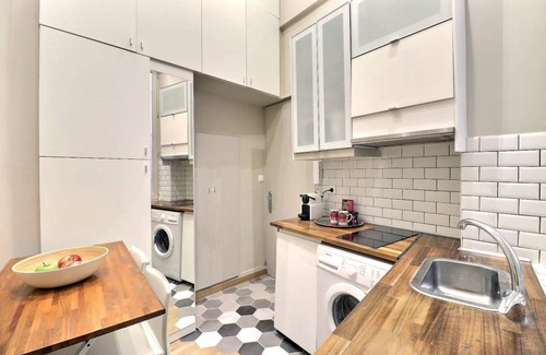 Les Halles Apartment | 19 m² Apartment ∙ 1 bedroom ∙ 2 guests