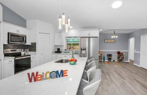Palm Bay House | 194 m² House ∙ 4 bedrooms ∙ 12 guests