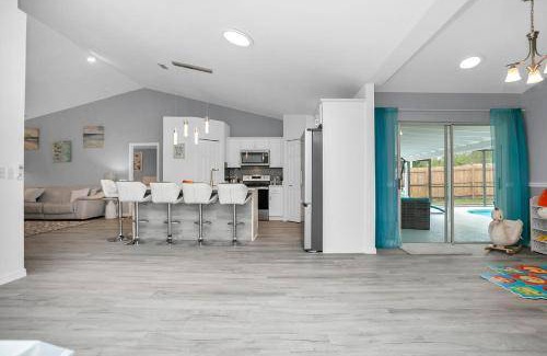 Palm Bay House | 194 m² House ∙ 4 bedrooms ∙ 12 guests