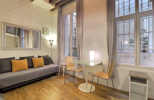 Saint-Germain-des-Pres Apartment | 20 m² Apartment ∙ 1 bedroom ∙ 2 guests