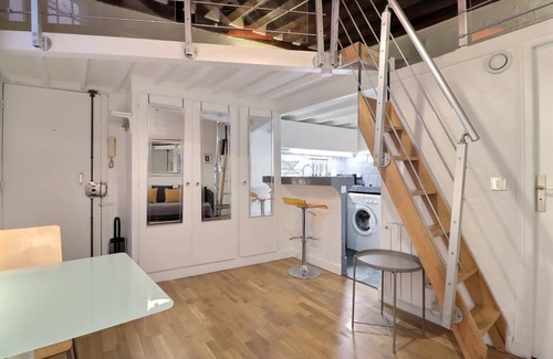 Saint-Germain-des-Pres Apartment | 20 m² Apartment ∙ 1 bedroom ∙ 2 guests