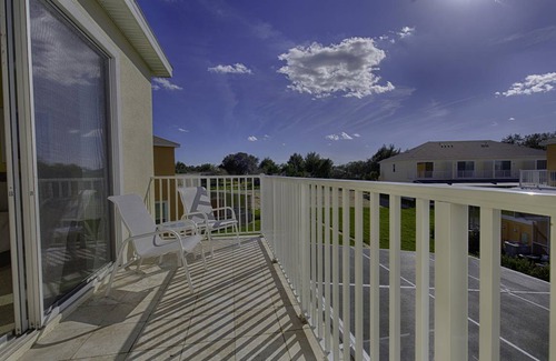 Four Corners House | 200 m² House ∙ 3 bedrooms ∙ 8 guests