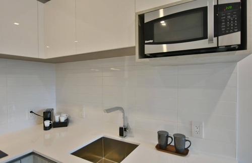 Collingwood Apartment | 205, 1 Bedroom - Downtown Collingwood, Luxury Boutique Hotel.