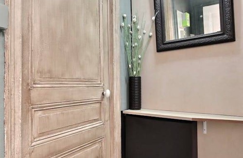 Saint-Germain-des-Pres Apartment | 21 m² Apartment ∙ 2 guests
