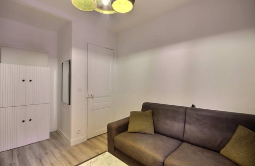 Saint-Germain-des-Pres Apartment | 21 m² Apartment ∙ 2 guests
