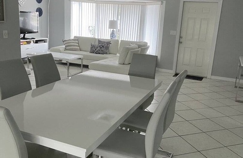 Deerfield Beach House | 210 m² House ∙ 3 bedrooms ∙ 6 guests