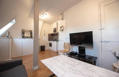 8th Arrondissement Apartment | 22 m² Apartment ∙ 2 guests