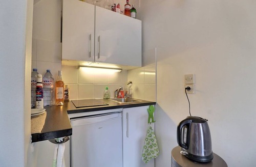 Neuilly-sur-Seine Apartment | 22 m² Apartment ∙ 1 guest
