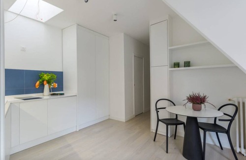 Saint-Germain-des-Pres Apartment | 23 m² Apartment ∙ 1 guest