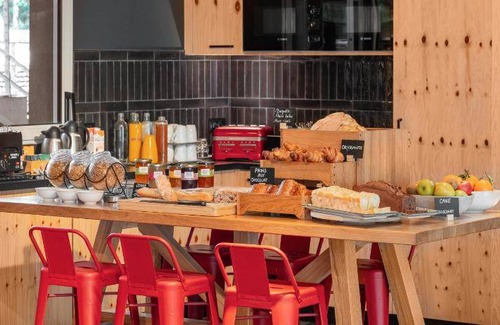 Roissy-en-France Hotel | 23 m² Hotel ∙ 6 guests