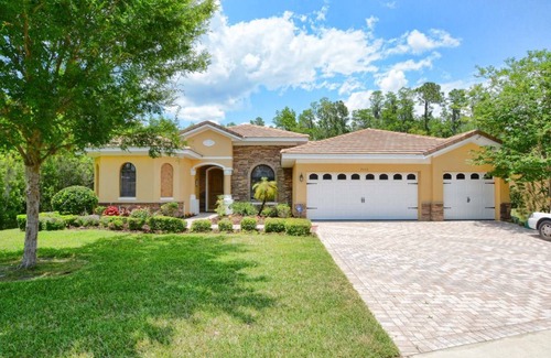 Calabria House | 233 m² House ∙ 4 bedrooms ∙ 9 guests