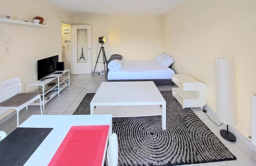 Les Pavillons-sous-Bois Apartment | 24 m² Apartment ∙ 3 guests