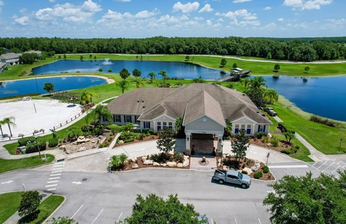 Trafalgar Village House | 242 m² House ∙ 6 bedrooms ∙ 14 guests
