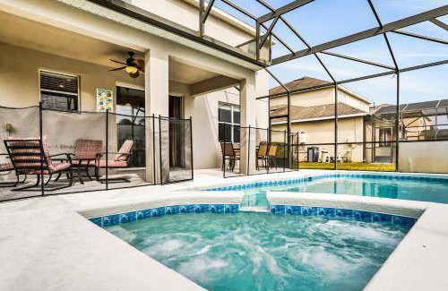 Trafalgar Village House | 244 m² House ∙ 5 bedrooms ∙ 12 guests