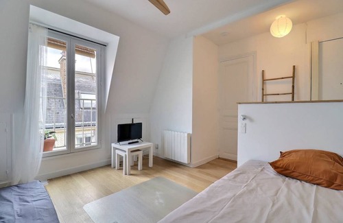 Les Halles Apartment | 25 m² Apartment ∙ 2 guests