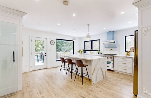 Springwater House | 256 m² House ∙ 6 bedrooms ∙ 12 guests