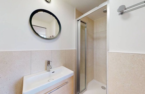 Montreuil Resort | 260 m² Private room ∙ 1 bedroom ∙ 2 guests