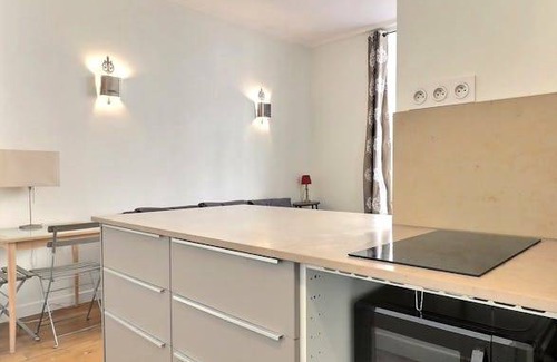 Saint-Germain-des-Pres Apartment | 27 m² Apartment ∙ 1 bedroom ∙ 2 guests