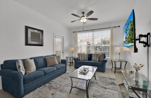 Windsor Hills House | 2785 Almaton #304