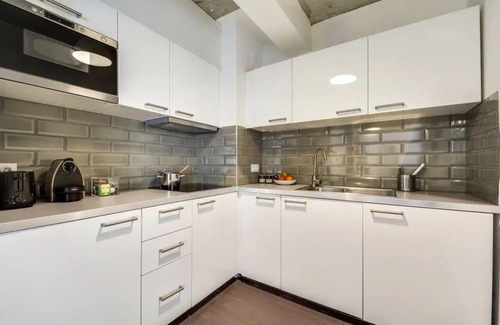 Quartier Saint-Georges Apartment | 3 bedroom apartment near Galeries Lafayette