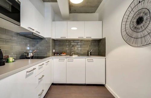 Quartier Saint-Georges Apartment | 3 bedroom apartment near Galeries Lafayette