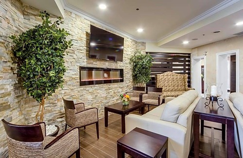 Vaughan Hotel | 3-Star Hotel ∙ Monte Carlo Inn Vaughan Suites