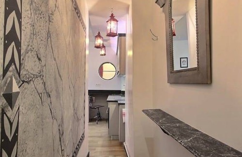Saint-Germain-des-Pres Apartment | 30 m² Apartment ∙ 1 bedroom ∙ 2 guests