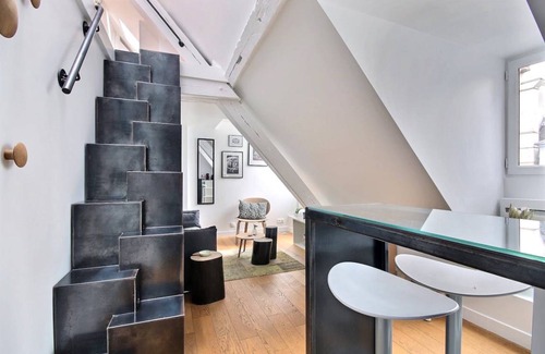 Saint-Germain-des-Pres Apartment | 30 m² Apartment ∙ 1 bedroom ∙ 2 guests