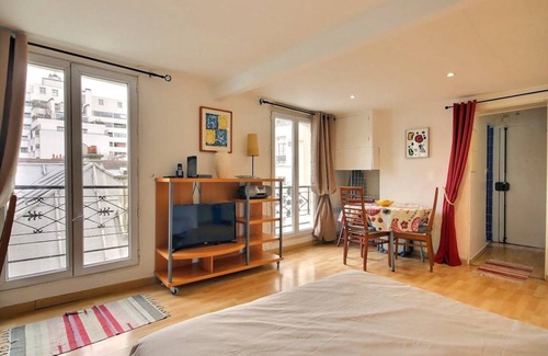 Quartier de la Roquette Apartment | 30 m² Apartment ∙ 1 guest