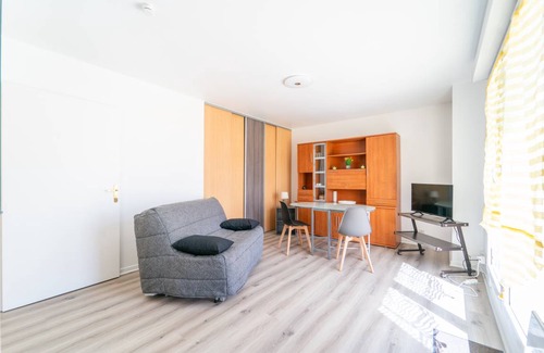 Bondy Apartment | 30 m² Apartment ∙ 2 guests