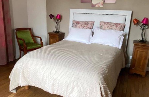 Champs-sur-Marne Bed & Breakfast | 30 m² Bed and breakfast ∙ 2 guests