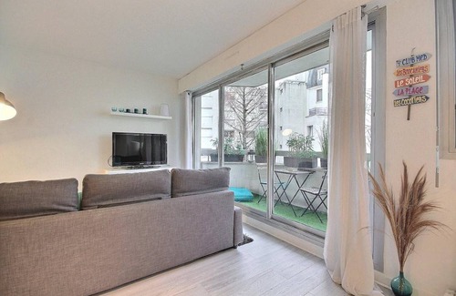 Neuilly-sur-Seine Apartment | 30 m² Apartment ∙ 2 guests