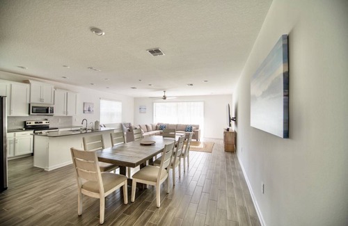 St. Cloud House | 314 m² House ∙ 4 bedrooms ∙ 4 guests