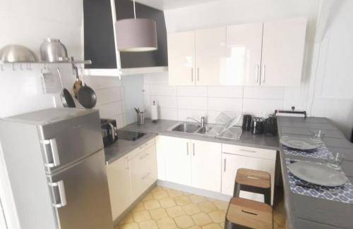 Saint-Maurice Apartment | 32 m² Apartment ∙ 3 guests