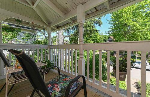 Niagara Falls Bed & Breakfast | 32 m² Bed and breakfast ∙ 2 guests