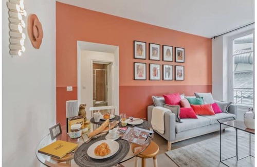 Quartier de la Porte-Saint-Denis Apartment | 33 m² Apartment ∙ 1 bedroom ∙ 2 guests