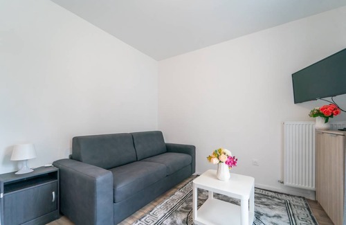 Bondy Apartment | 33 m² Apartment ∙ 2 guests