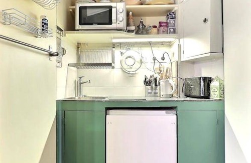 8th Arrondissement Apartment | 34 m² Apartment ∙ 1 bedroom ∙ 2 guests