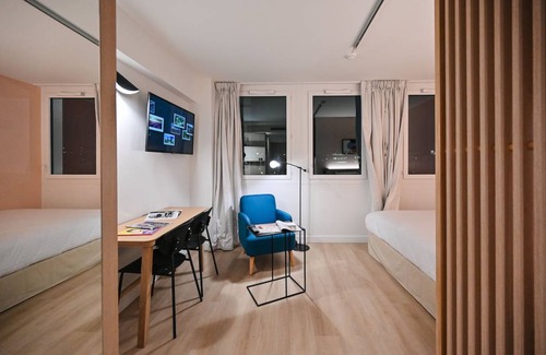 Issy-les-Moulineaux Other | 34 m² Accommodation ∙ 2 guests