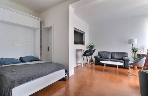 Champs-Elysees Apartment | 34 m² Apartment ∙ 2 guests