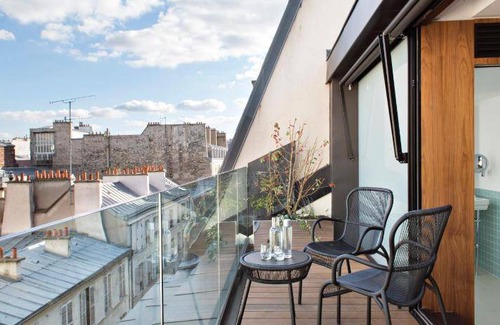 Quartier du Faubourg-Montmartre Hotel | 37 m² Hotel ∙ 10 guests