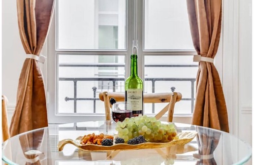 8th Arrondissement Apartment | 38 m² Apartment ∙ 1 bedroom ∙ 2 guests