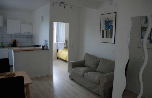 Rosny-sous-Bois Apartment | 38 m² Apartment ∙ 1 bedroom ∙ 2 guests