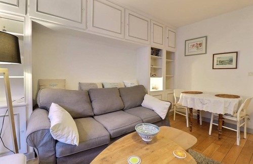 Neuilly-sur-Seine Apartment | 38 m² Apartment ∙ 1 bedroom ∙ 2 guests