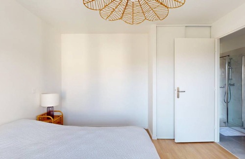 Saint-Ouen Resort | 39 m² Private room ∙ 1 bedroom ∙ 2 guests