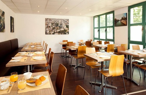 Serris Apartment | 39 m² Serviced apartment ∙ 127 guests