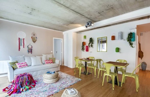 Quartier Saint-Georges Apartment | 3bedroom apartment in the upscale Saint-Lazare district!