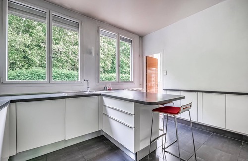 Montreuil Apartment | 4 bedroom cozy apartment in Montreuil