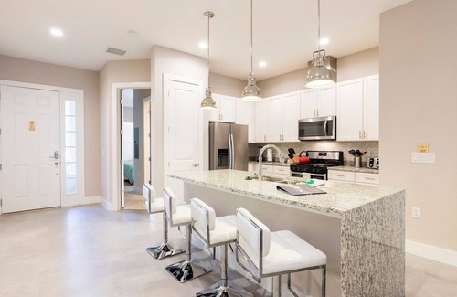 West Kissimmee Villa | ★ 4 BR 4 BA Villa | 5min→Disneyworld |1804ft²| Gym